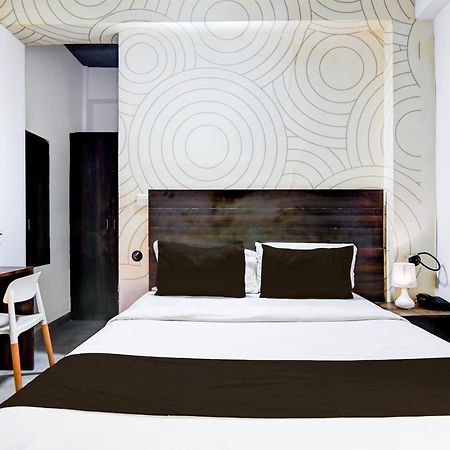 Super Townhouse Chandrasekharpur Μπουμπάνεσβαρ Εξωτερικό φωτογραφία