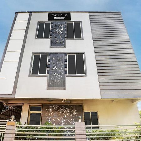 Super Townhouse Chandrasekharpur Μπουμπάνεσβαρ Εξωτερικό φωτογραφία